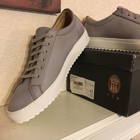 TCG Kennedy low top sneakers, NIB, grey - Picture 1 of 5